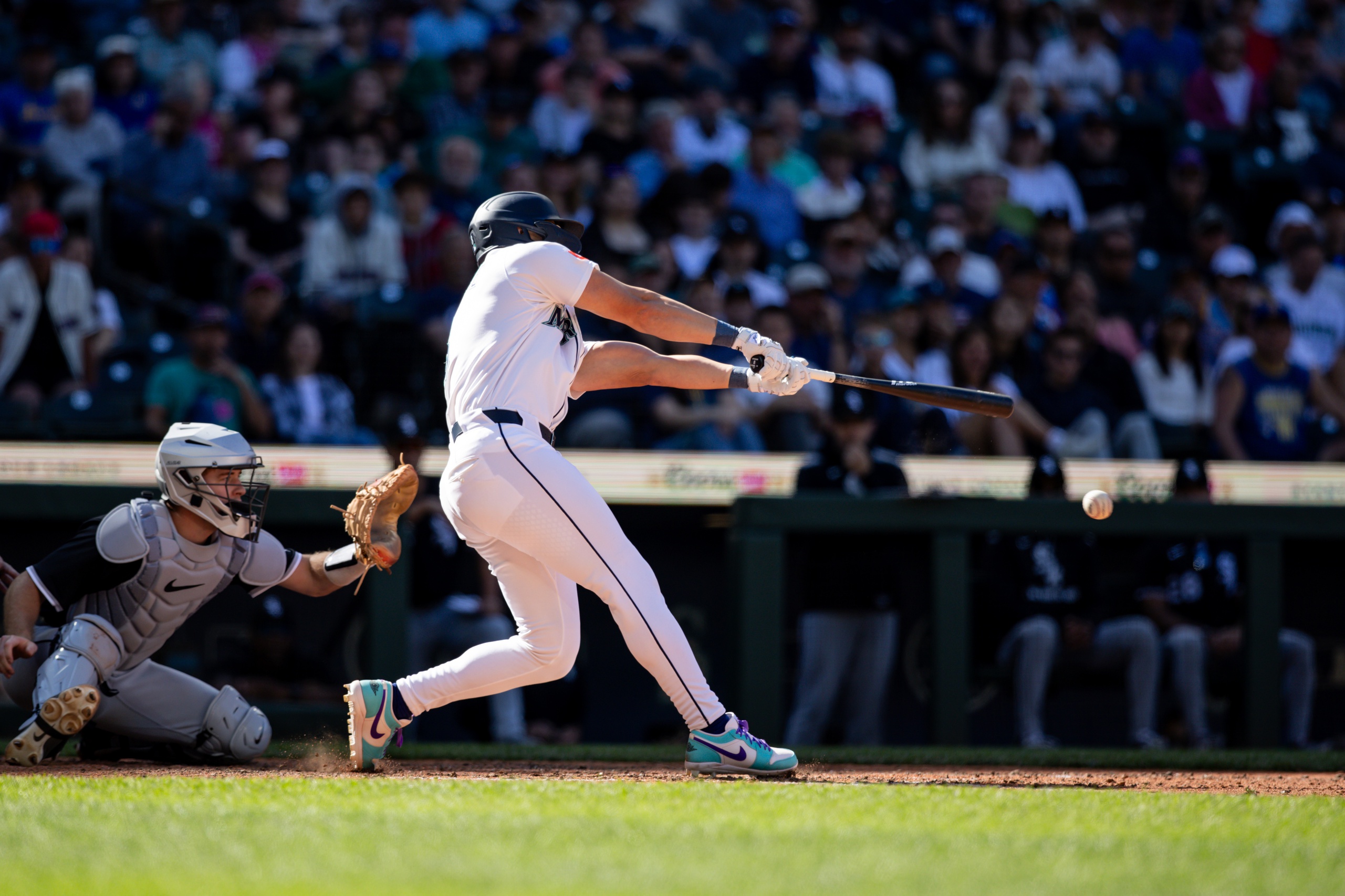 The Tampa Bay Rays fly west to T-Mobile Park for a late-night clash with the surging Seattle Mariners, a series opener that could tilt the American League Wild-Card standings. Seattle owns a razor-thin edge as a home favorite, yet Tampa Bay’s knack for spoiling parties on the road turns this into one of Friday’s most nuanced betting spots. Tampa Bay vs Seattle AI Prediction: Free MLB Betting Insights for Aug 08. Credit USA TODAY/IMAGN