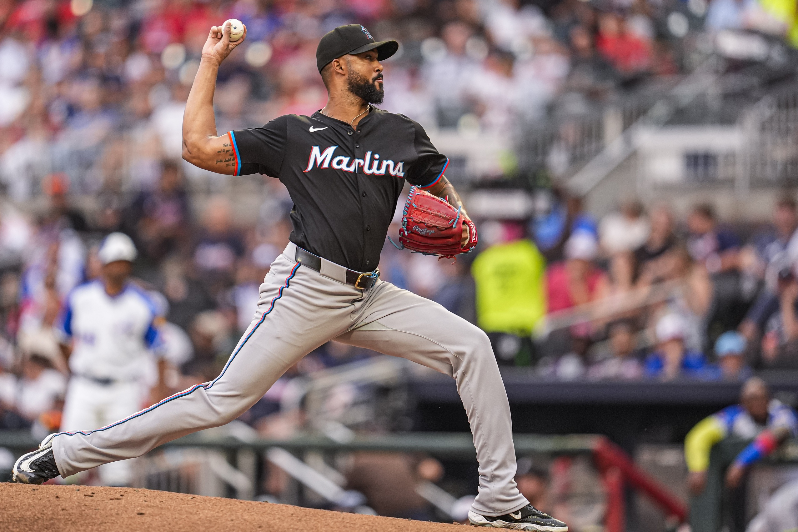 Sunday, August 10, 2025, sees the Miami Marlins visiting the Atlanta Braves at Truist Park with first pitch at 1:35 p.m. ET. Atlanta is a slight favorite at –136 on the moneyline, with a projected over/under of 8.5 runs. Miami vs Atlanta AI Prediction: Free MLB Betting Insights for Aug 10. Credit USA TODAY/IMAGN