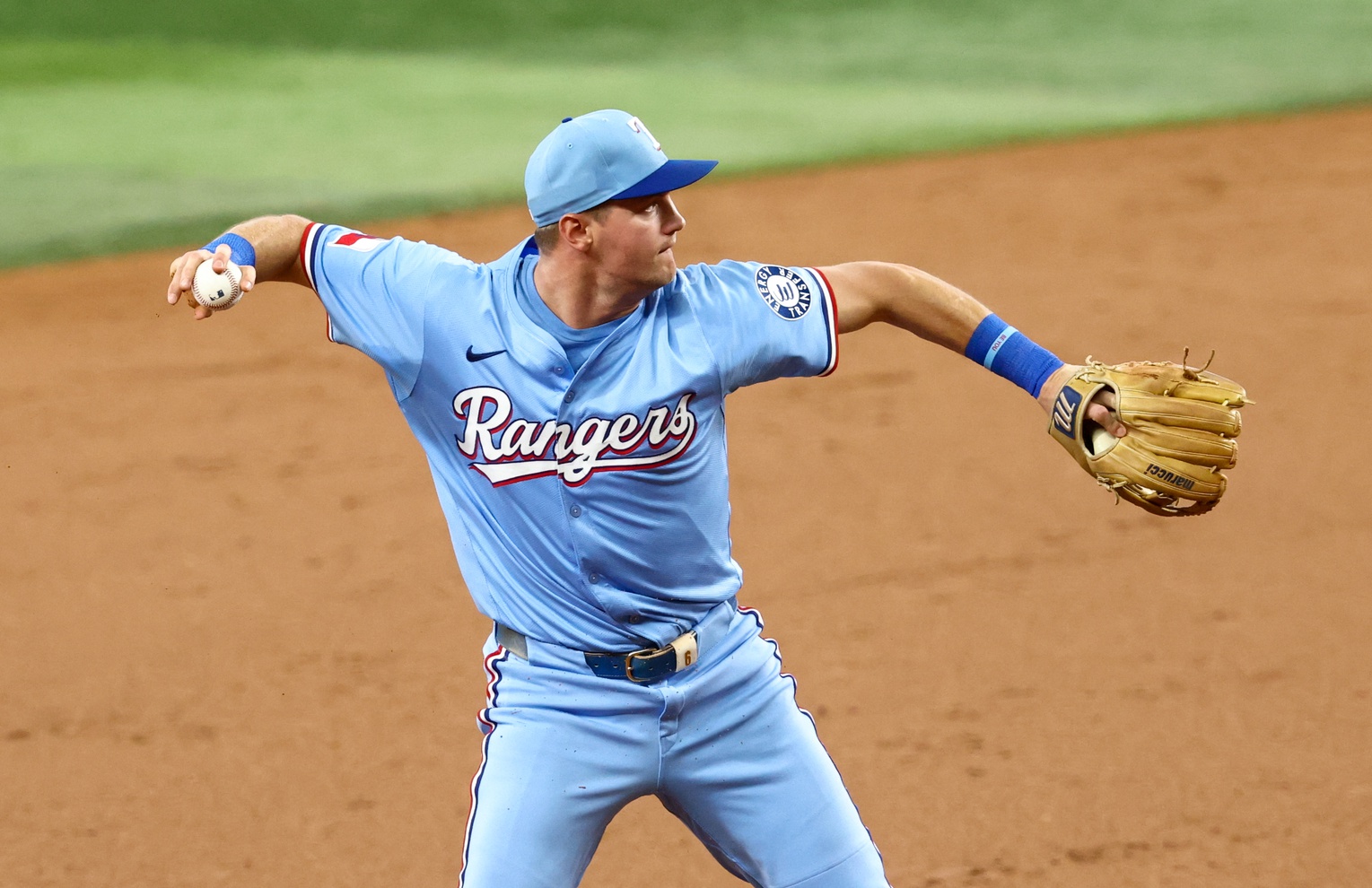 Monday, August 11, 2025 features an interleague showdown at Globe Life Field as the Arizona Diamondbacks (57–61) visit the Texas Rangers (60–59). Texas enters as the favorite on the moneyline at -167 and favored on the run line (-1.5), with an over/under set at 7.5 runs. Arizona vs Texas AI Prediction: Free MLB Betting Insights for Aug 11. Credit USA TODAY/IMAGN