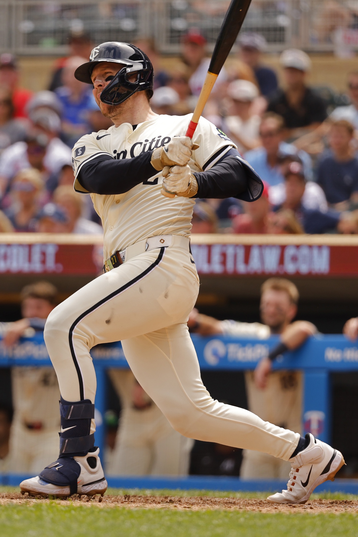 Monday, August 11, 2025 sees the Minnesota Twins visiting the New York Yankees at Yankee Stadium, with first pitch set for 7:05 p.m. ET. The Yankees enter as moderate favorites around –177 on the moneyline and 1.5‑run chalk, with the over/under hovering near 8.5 runs. Minnesota vs New York Yankees AI Prediction: Free MLB Betting Insights for Aug 11. Credit USA TODAY/IMAGN