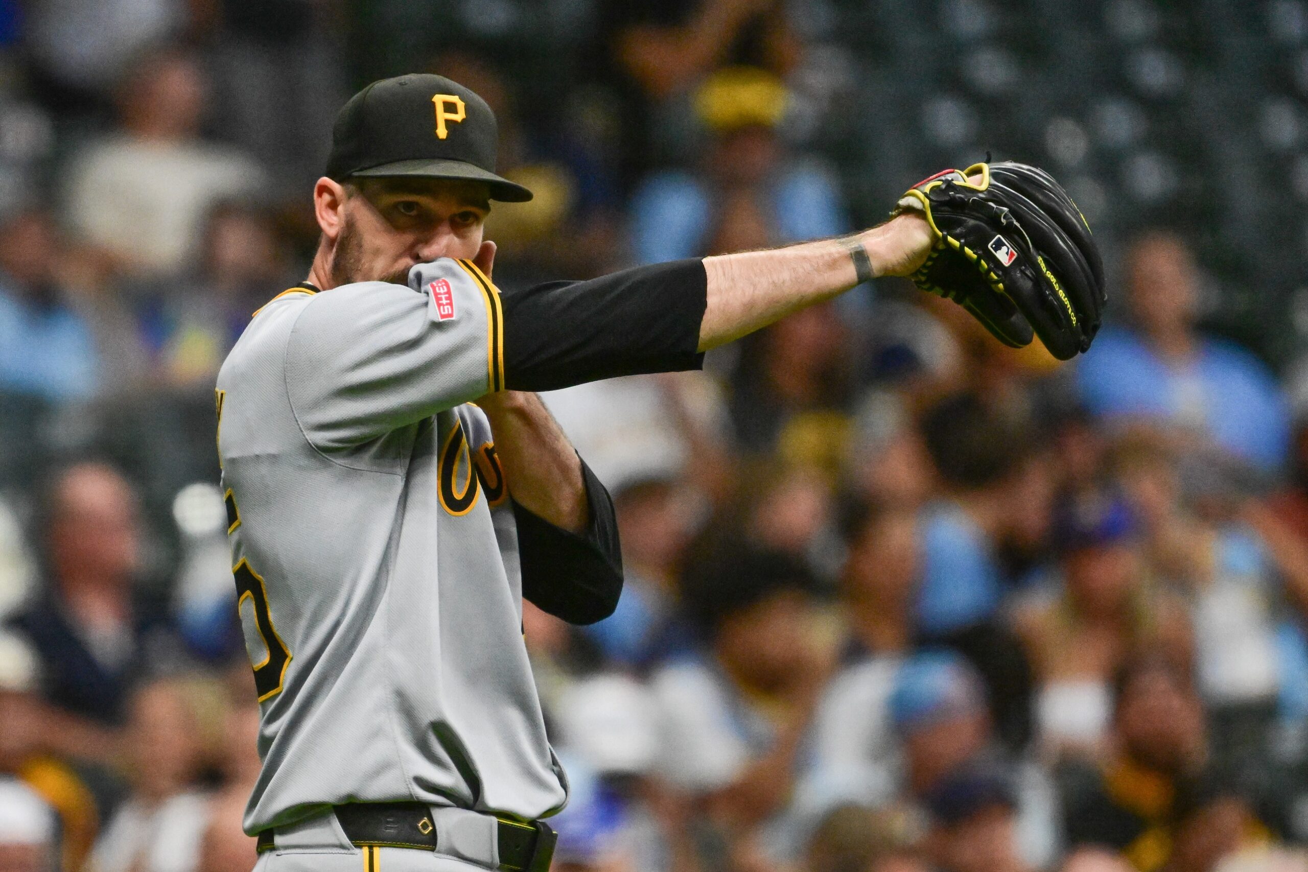The Pittsburgh Pirates head north to Milwaukee to take on the Brewers at American Family Field on Tuesday, August 12, 2025, with Freddy Peralta starting for Milwaukee and the Pirates handing the ball to Paul Skenes. The Brewers enter this game riding a dominant 10-game winning streak and are narrow favorites in a matchup that appears poised to hinge on starting pitching and bullpen execution. Pittsburgh vs Milwaukee AI Prediction: Free MLB Betting Insights for Aug 12. Credit USA TODAY/IMAGN